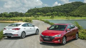 gia xe hyundai elantra lan banh thang 1 2022 giam 50 phi truoc ba 1 Copy